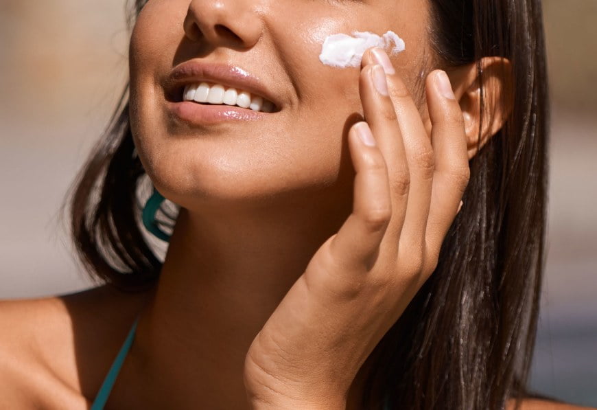 Τα ιδανικά καλλυντικά για το καλοκαίρι