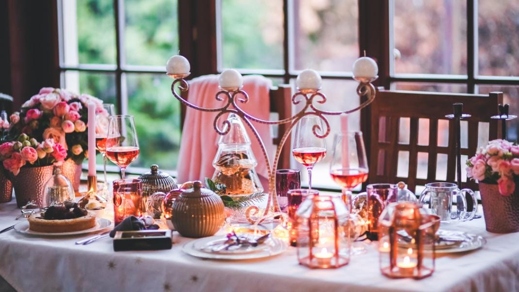 5 tips για να μην πάρεις κιλά στα τραπέζια των γιορτών